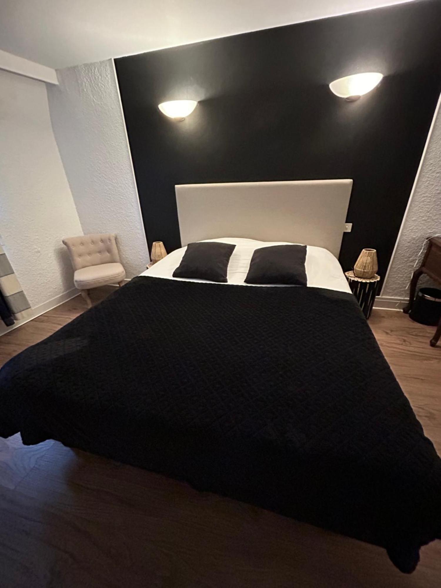 Hotel Du Pot D'Etain Châlons-en-Champagne Екстериор снимка
